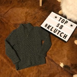 H&M knitted sweater size:2 to 4